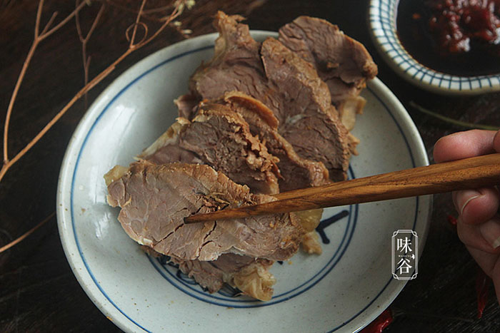 Sai lầm khi hầm thịt bò khiến thịt dai, có mùi tanh, 3 bước sau mới là cách làm đúng-1