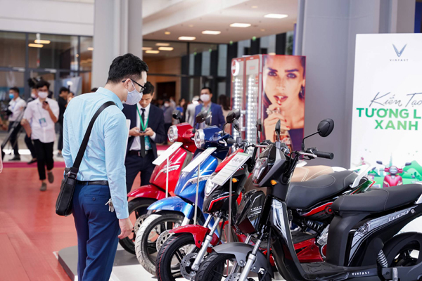 Xe máy điện VinFast gây chú ý ở Diễn đàn cao cấp Đô thị thông minh ASEAN 2020-2