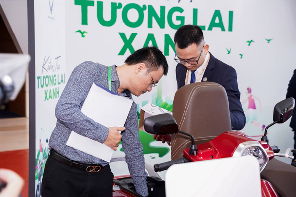 Xe máy điện VinFast gây chú ý ở Diễn đàn cao cấp Đô thị thông minh ASEAN 2020-6