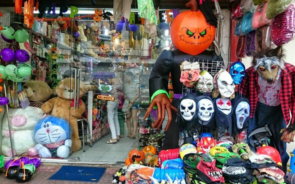 Thị trường đồ hóa trang Halloween 2020 sôi động bất chấp Covid-19-2