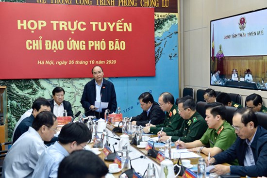 Bão số 9 được dự báo mạnh đặc biệt, Thủ tướng họp khẩn với các địa phương, kích hoạt rủi ro thiên tai cấp 4