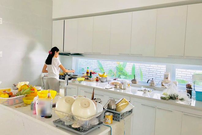 Khám phá bạch dinh hơn 20 tỷ, 5 phòng ngủ của Thủy Tiên - Công Vinh-9