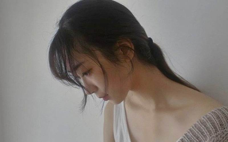 Chồng tình tứ ôm gái lạ vào nhà nghỉ, tôi lao vào bắt gian thì khóc lặng vì thương anh-2