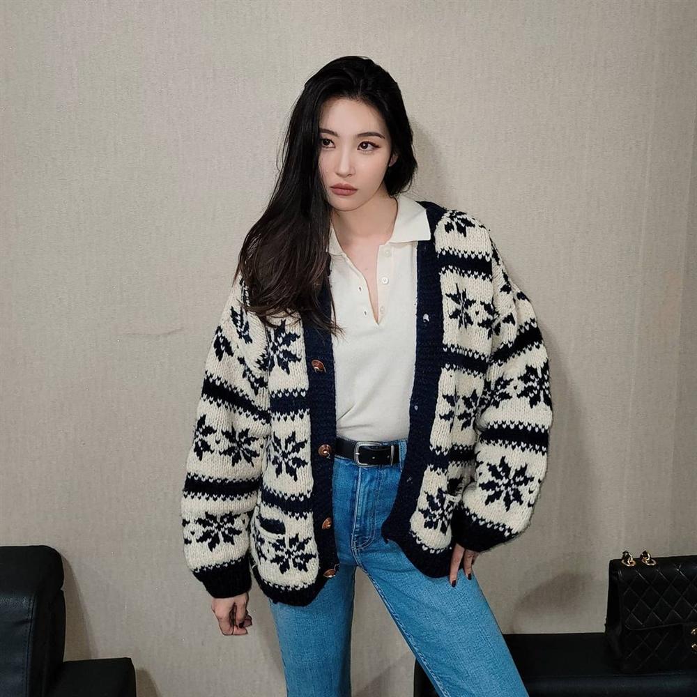 Bắt chước sao Hàn sắm 4 items sau, style mùa lạnh của bạn sẽ lên như diều gặp gió” chứ không thường thường như trước nữa-9