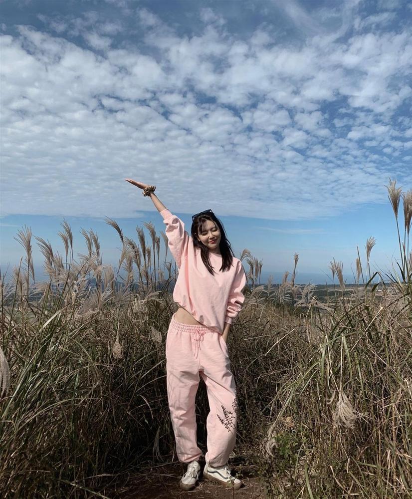 Bắt chước sao Hàn sắm 4 items sau, style mùa lạnh của bạn sẽ lên như diều gặp gió” chứ không thường thường như trước nữa-13