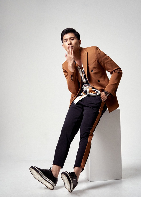 Chân dung tình trẻ tin đồn” của Lệ Quyên: Sở hữu ngoại hình điển trai thân hình 6 múi quyến rũ, từng cặp kè nhiều mỹ nhân nổi tiếng-6