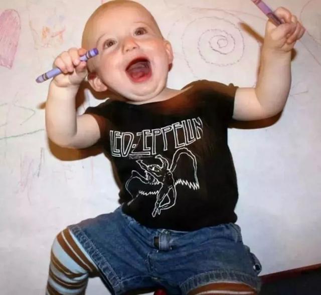 Không ngờ vỏ kem đánh răng lại có những tác dụng này, cắt một góc và cho vào bếp bạn sẽ thấy hàng loạt tác dụng rất thiết thực-15