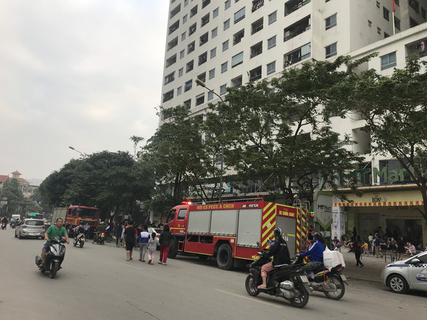 Hà Nội: Cháy lớn tại chung cư HH Linh Đàm, hàng nghìn người hoảng sợ tháo chạy vào sáng sớm-2