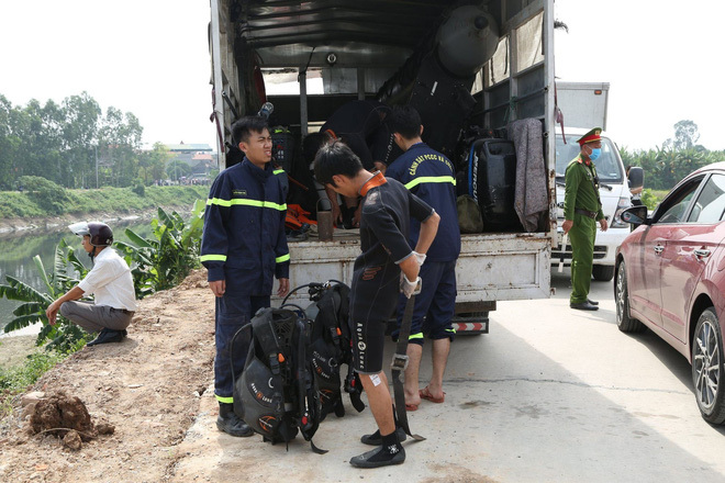 Đã tìm thấy thi thể nữ sinh Học viện Ngân Hàng dưới lòng sông Nhuệ-2