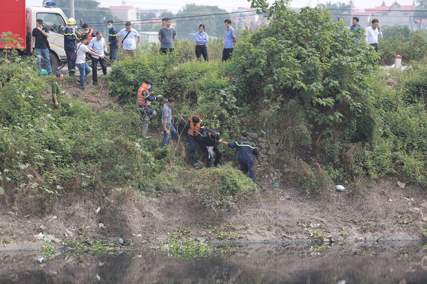 Đã tìm thấy thi thể nữ sinh Học viện Ngân Hàng dưới lòng sông Nhuệ-7