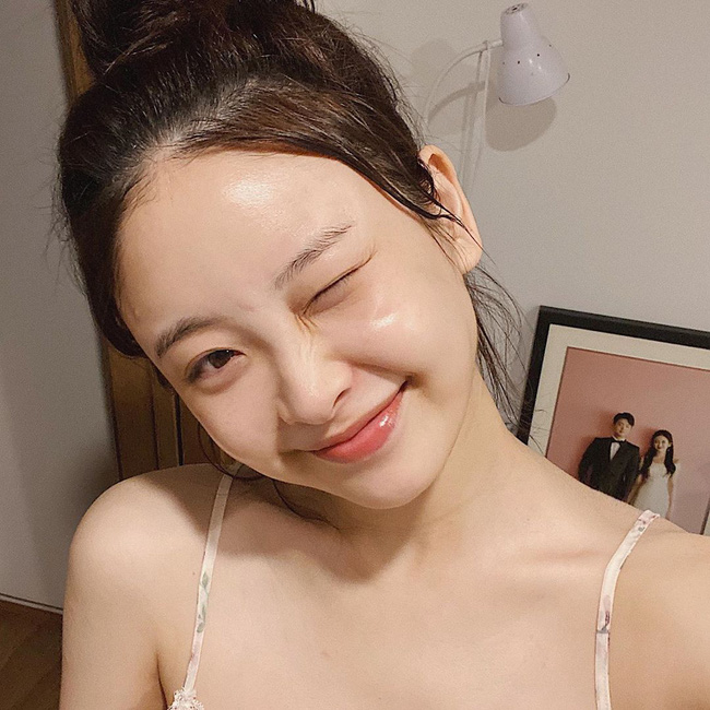 7 lọ kem dưỡng chứa retinol đỉnh của đỉnh: Loại bỏ sạch sành sanh tỳ vết, giữ cho da trẻ mãi khó già-1