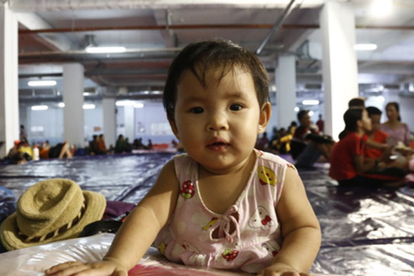 Dân Bình Định cưới chạy bão số 9-11