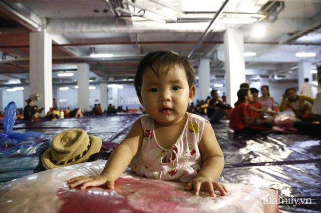 CẬN CẢNH TỪ TÂM BÃO: Hàng nghìn người dân Quảng Ngãi được sơ tán tới nơi an toàn, ưu tiên người già và trẻ nhỏ-14