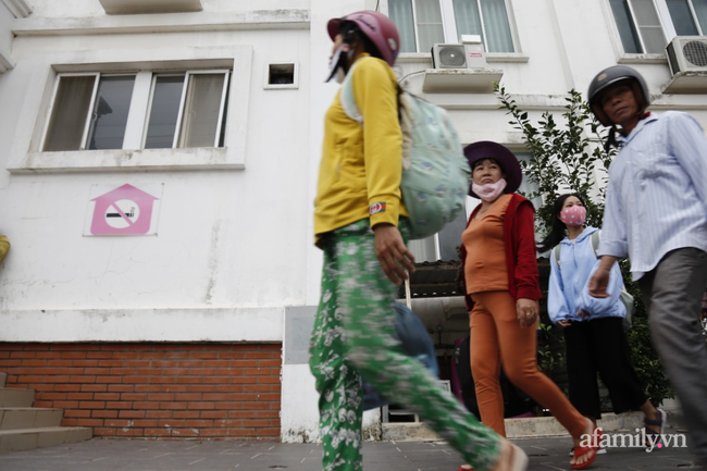 CẬN CẢNH TỪ TÂM BÃO: Hàng nghìn người dân Quảng Ngãi được sơ tán tới nơi an toàn, ưu tiên người già và trẻ nhỏ-4