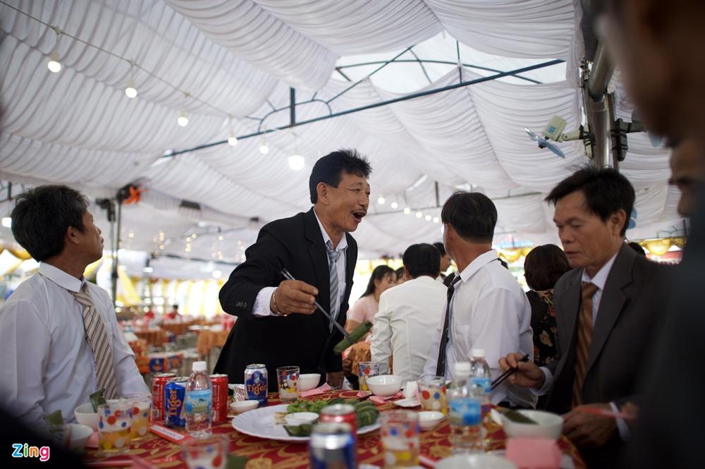 Dân Bình Định cưới chạy bão số 9-7