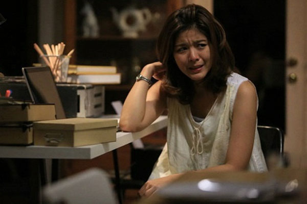 Đọc trộm tin nhắn trong điện thoại chồng, vợ bàng hoàng phát hiện anh ta có ý định không tin nổi từ dòng tin nhắn: Nó lại cắn mày à?-4