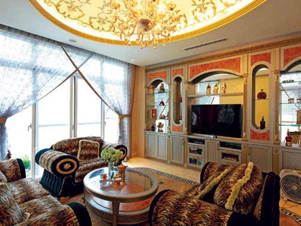 Khám phá căn biệt thự triệu đô sang trọng của cô Trúc Những ngọn nến trong đêm”-4