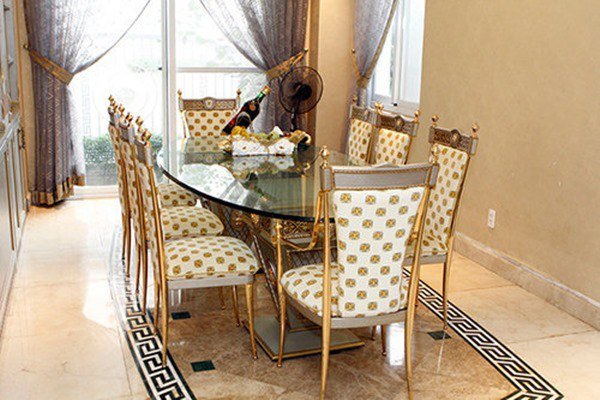 Khám phá căn biệt thự triệu đô sang trọng của cô Trúc Những ngọn nến trong đêm”-5