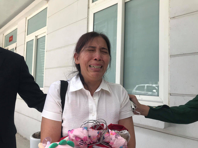 Vụ án mẹ đẻ, bố dượng bạo hành bé gái 3 tuổi tử vong: Cháu bị đối xử quá tàn nhẫn và độc ác mà tôi không hề hay biết-2