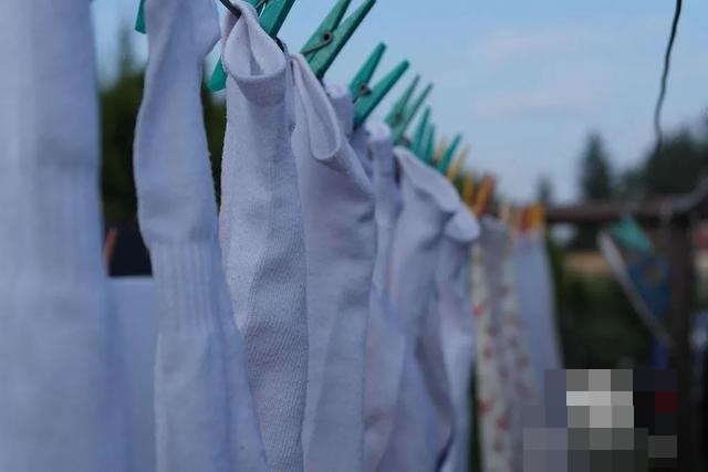 Giặt quần áo chung với tất có hợp vệ sinh không? Có bị nhiễm nấm không? Nhiều người sẽ biết mình nhầm sau khi có câu trả lời-2
