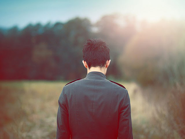 Sát ngày cưới, bạn gái gửi lại chiếc nhẫn rồi bỏ đi biệt tích, 3 năm sau cứu người bị đuối nước tôi mới hiểu vì sao em làm thế-1