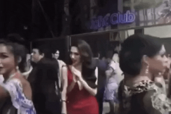 Hương Giang gặp biến: Group antifan chạm mốc 100 nghìn người, nhãn hàng gỡ tên nàng Hậu ra khỏi list khách mời sự kiện?-5
