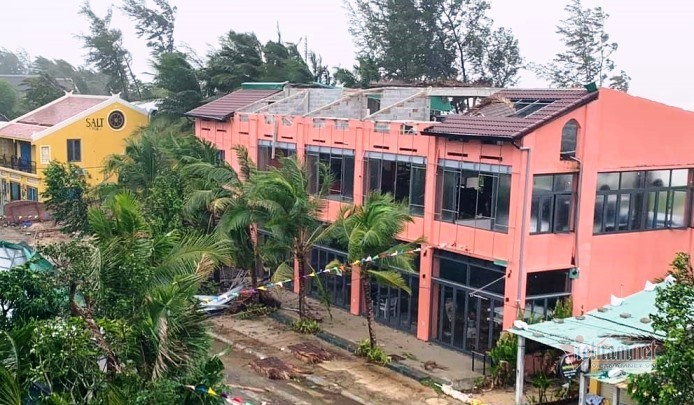 Sau bão số 9, đường phố Đà Nẵng, Quang Nam tan hoang không ngờ-14