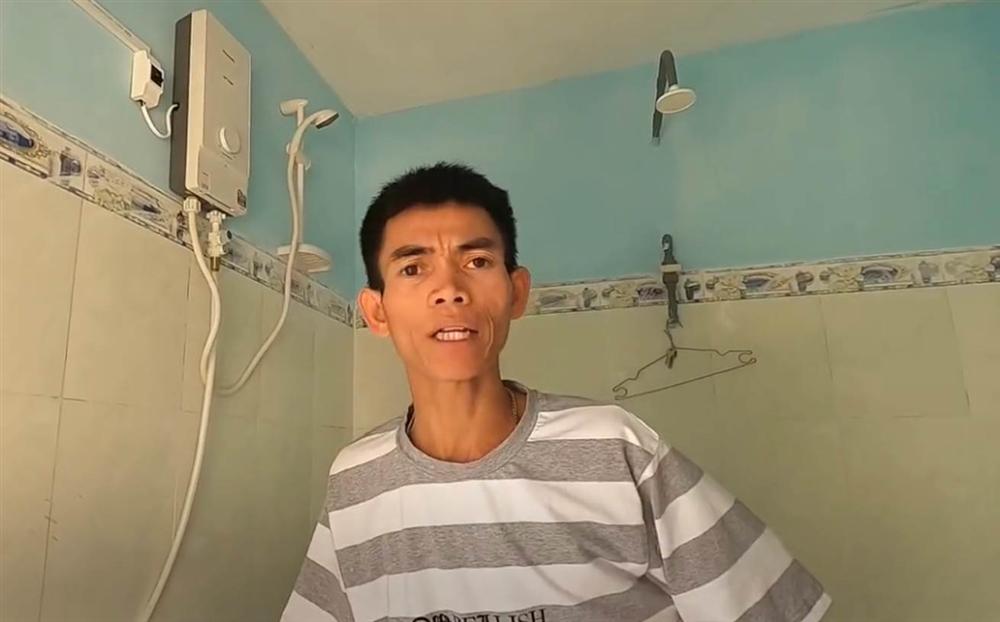 Ytiet - chàng trai chăn bò người Việt được thế giới quan tâm, khoe phòng tắm, nhà vệ sinh mới xây sau khi nổi tiếng và kiếm được tiền-5