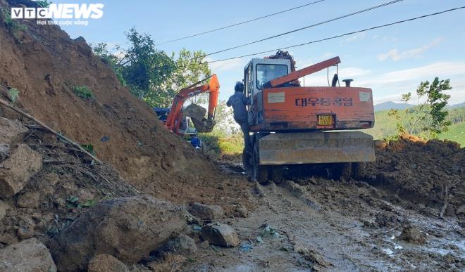Cả nhà bí thư xã Trà Leng mất tích trong vụ sạt lở vùi lấp 53 người ở Quảng Nam-2