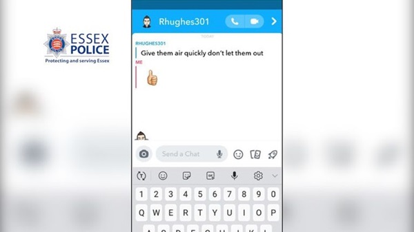 Khoảnh khắc tài xế mở container có thi thể 39 nạn nhân Việt-2