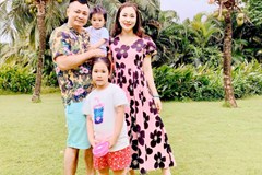 Kết hôn lần 2 với vợ giảng viên kém 12 tuổi, NSND Tự Long bị bình luận: 'Đẻ toàn con gái', danh hài liền có ngay phản ứng khéo léo