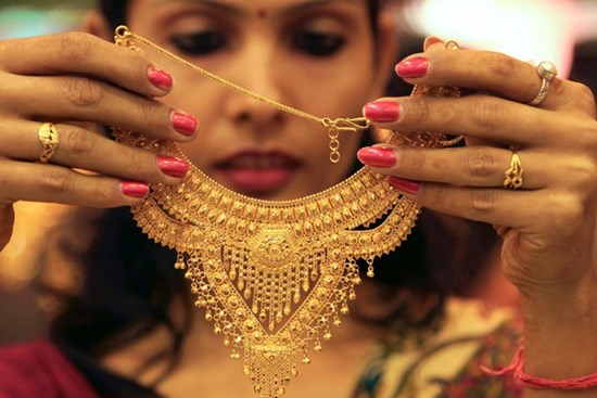 Nên mua vàng trước đêm bầu cử tổng thống Mỹ?