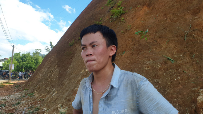Lời kể hãi hùng từ hiện trường sạt lở Trà Leng: Nổ một tiếng lớn, cả nhà bị vùi lấp hết, cha chết rồi...-2