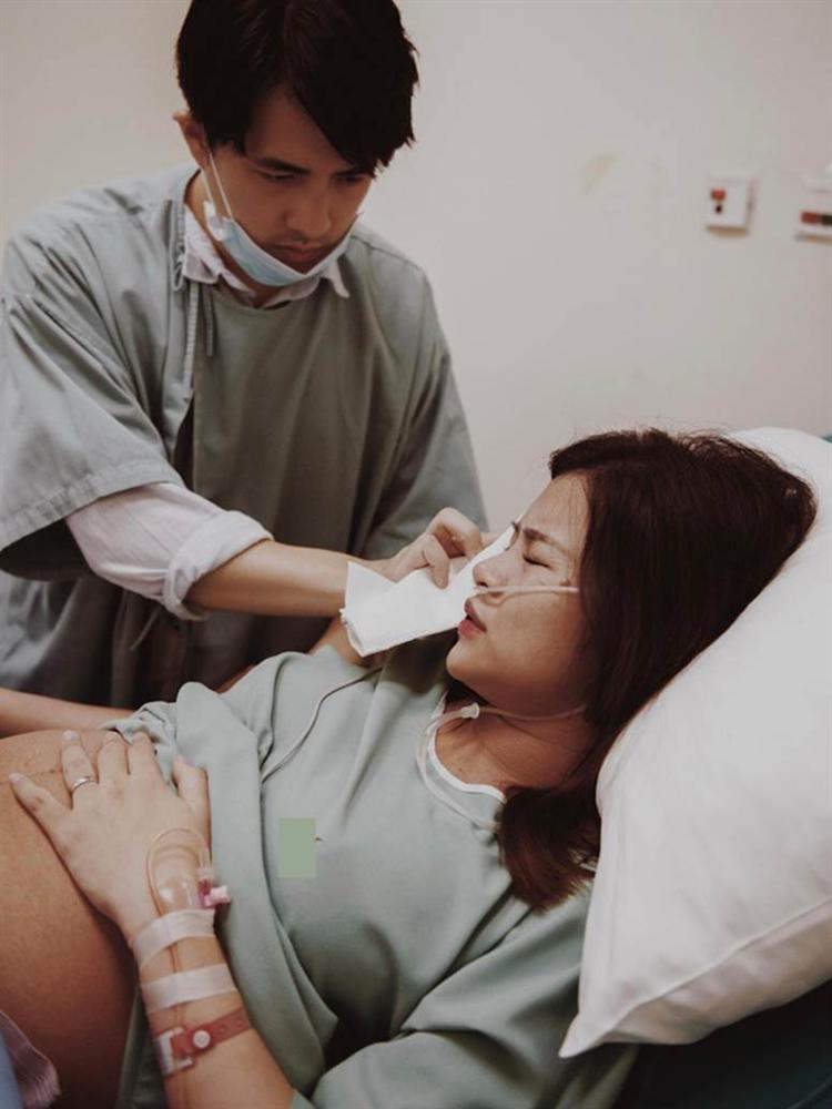 Đông Nhi tung trọn khoảnh khắc sinh nở bên Ông Cao Thắng, viết tâm thư hé lộ điều hối tiếc không thể thực hiện khi con chào đời!-2