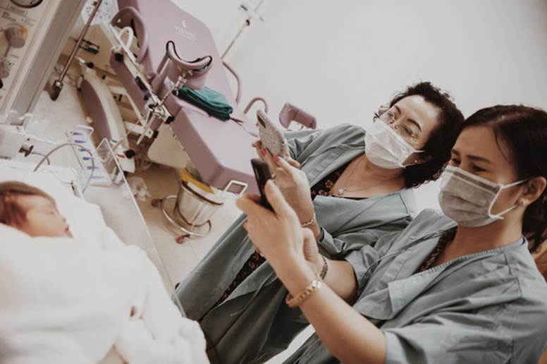 Đông Nhi tung trọn khoảnh khắc sinh nở bên Ông Cao Thắng, viết tâm thư hé lộ điều hối tiếc không thể thực hiện khi con chào đời!-7