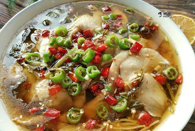 Bí quyết nấu canh cá dưa chua không tanh, không nát ngày mưa bão-1