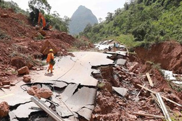 Đoạn clip dài 1 phút làm quặn thắt trái tim nhiều người-1