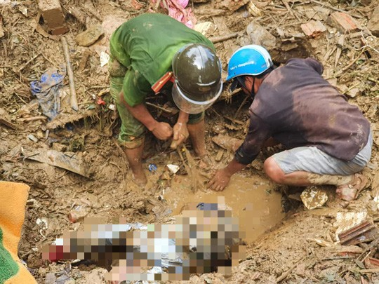 Sạt lở đất ở Quảng Nam: Còn 24 người mất tích, đã tìm thấy 21 thi thể, trời mưa trở lại-2