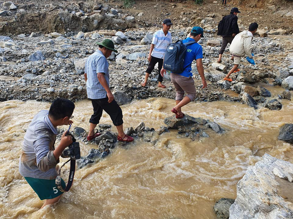 Sạt lở đất ở Quảng Nam: Còn 24 người mất tích, đã tìm thấy 21 thi thể, trời mưa trở lại-4