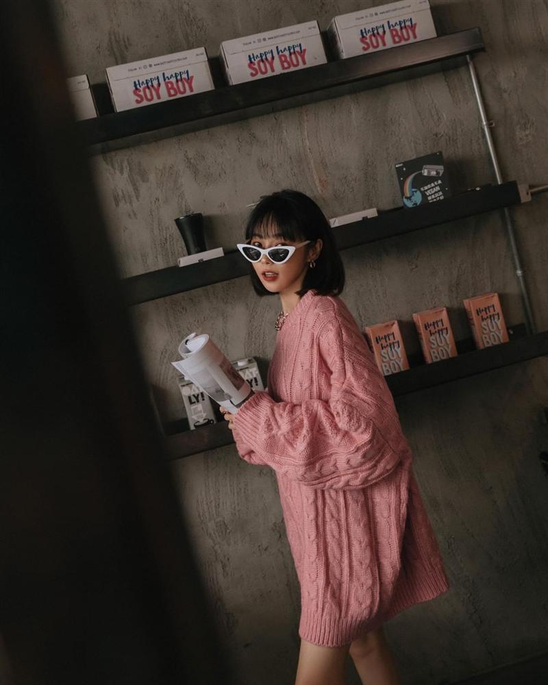 Áo len vặn thừng tái xuất, bỏ bùa gái Hàn đến gái Pháp: Các nàng có ngay 14 set đồ đẹp khỏi bàn với kiểu áo thô ráp này-2