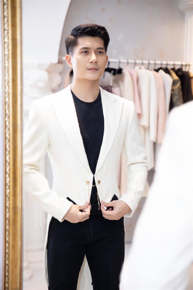 Người mẫu điển trai Lâm Bảo Châu là ai?-1