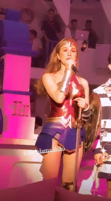 Sao Việt hóa trang Halloween: Chi Pu hở bạo, nhưng độ gợi cảm lại thua xa Huyền Baby khi cùng tạo hình nhân vật nàng tiên cá-4