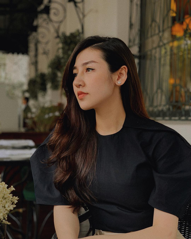 4 chiêu biến tóc từ rụng rơi lả tả thành đua nhau mọc của sao Việt: Cách nào cũng rẻ bèo, cực dễ học theo-5