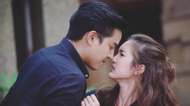 Vào nhà nghỉ, bạn trai chủ động trút quần áo để lộ khiếm khuyết cơ thể trước mặt tôi nhưng tôi chỉ biết giật bắn mình, không thốt thành lời-1