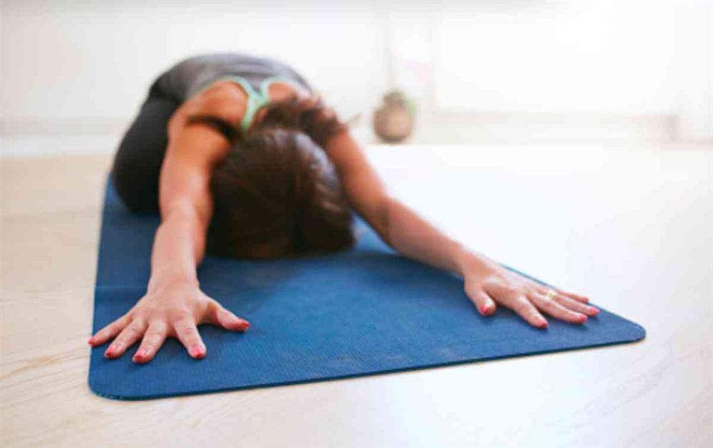 Cách làm sạch thảm tập Yoga nhanh và bền đẹp-1