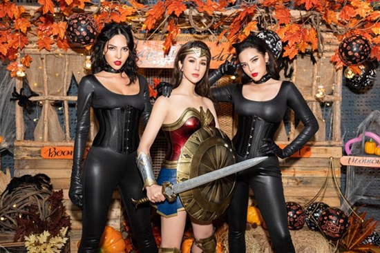 Sao Việt hóa trang trước dịp Halloween