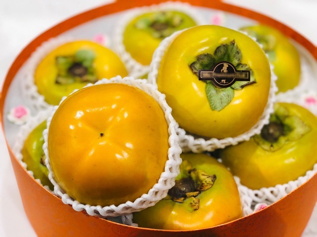 Sửng sốt với loại quả đắt đỏ, cắn một miếng bay ngay tiền triệu-1