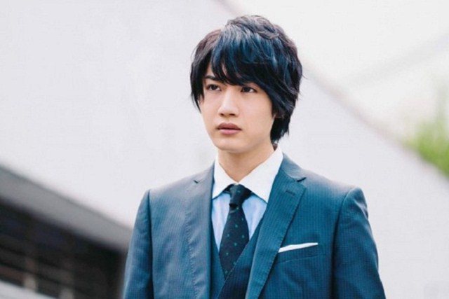 Nhắm mắt cưới con gái hư hỏng của sếp, đêm tân hôn tôi sốc đến ngã nhào-1