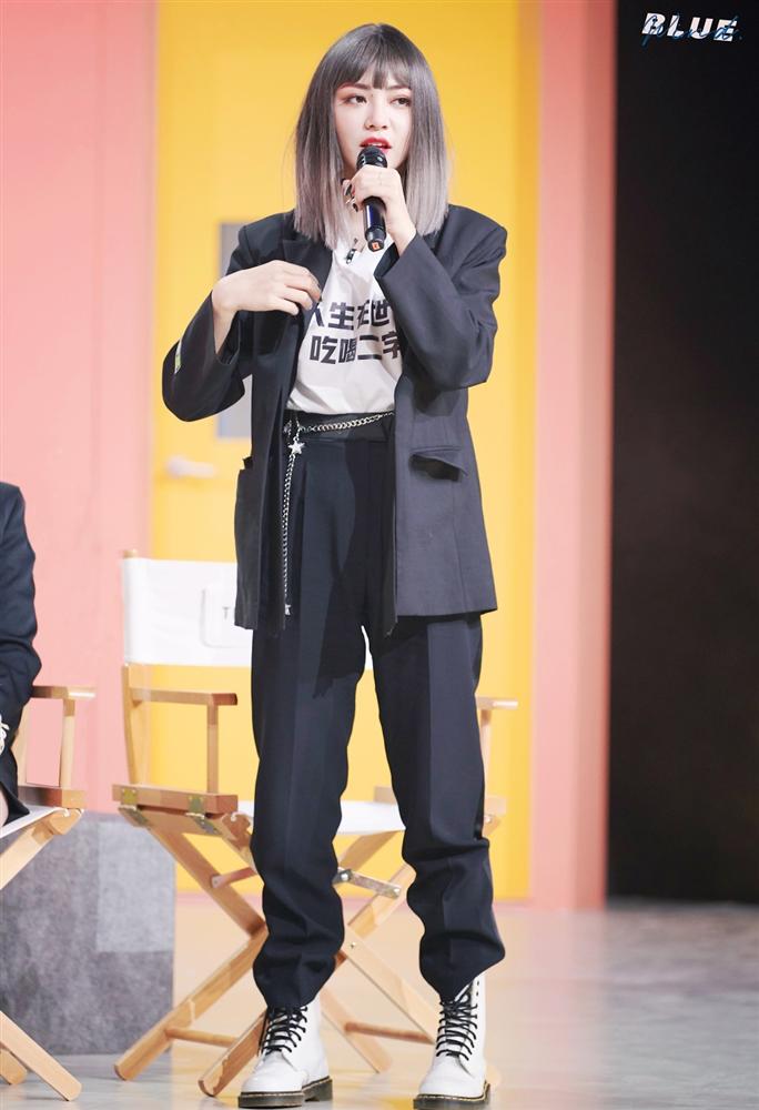 3 kiểu blazer được sao châu Á cưng nhất vì mặc thế nào cũng đẹp và sang-5