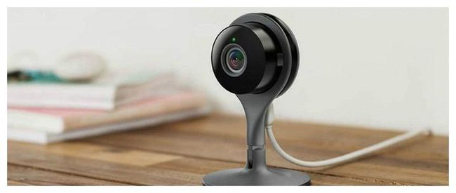 Con gái 3 tuổi ngủ một mình trên chiếc giường 2m nhưng lúc nào cũng kêu chật ních khiến mẹ sợ tái mặt sau khi xem camera-2